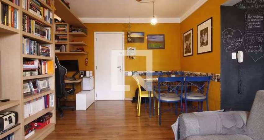 Apartamento à Venda - Vila Olímpia, 2 Quartos,  68 m2