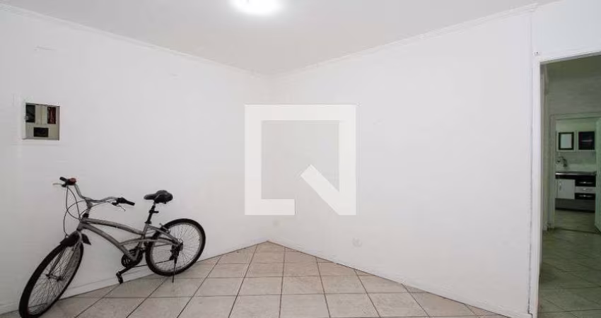 Casa à Venda - Jardim Paulistano, 3 Quartos,  130 m2