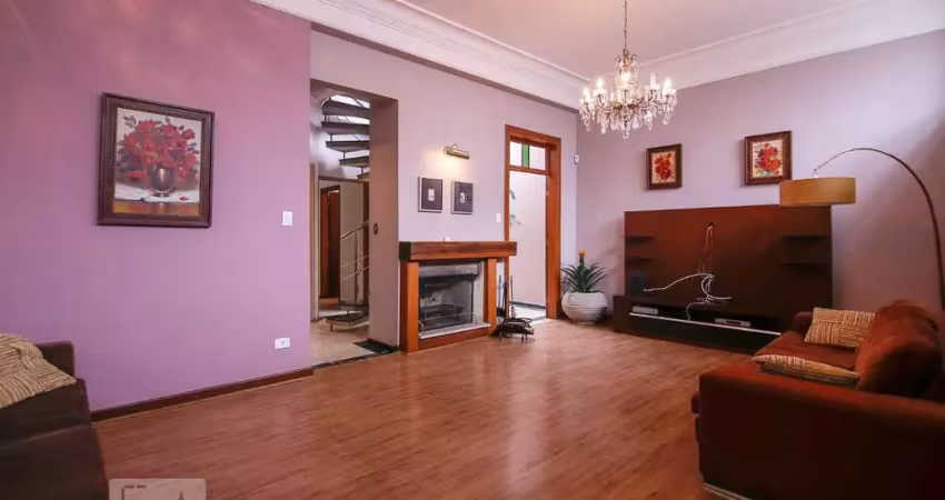 Casa à Venda - Vila Pompéia, 3 Quartos,  240 m2