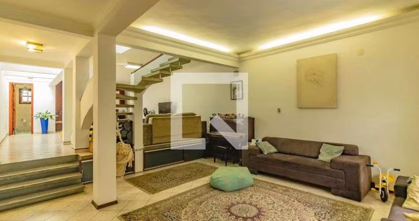 Casa à Venda - Saúde, 4 Quartos,  250 m2