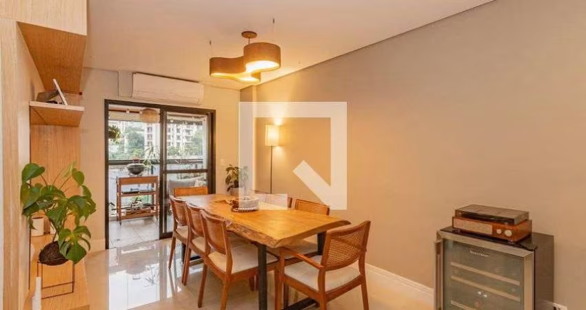 Apartamento à Venda - Aclimação, 2 Quartos,  100 m2