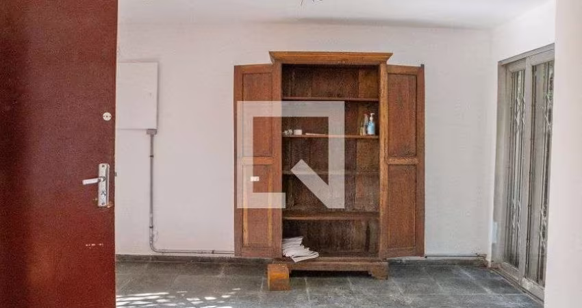 Casa à Venda - Vila Pompéia, 3 Quartos,  120 m2