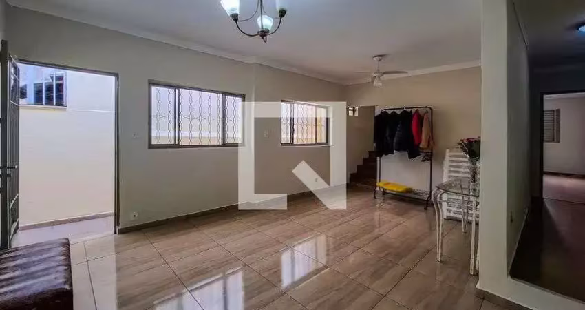 Casa à Venda - Ipiranga, 2 Quartos,  100 m2