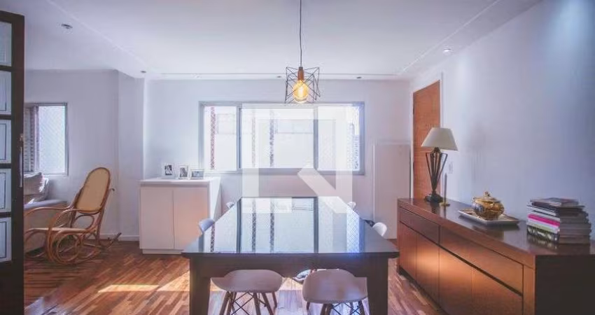 Apartamento à Venda - Saúde, 4 Quartos,  150 m2