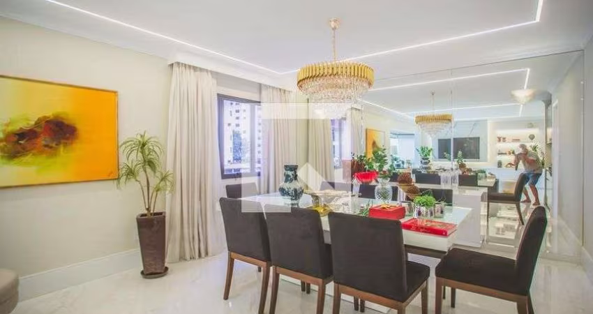 Apartamento à Venda - Chácara Inglesa, 4 Quartos,  234 m2