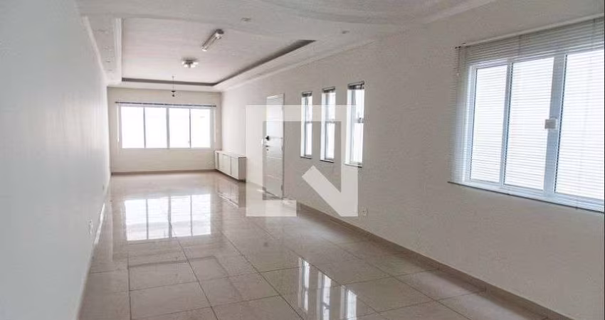 Casa à Venda - Ipiranga, 3 Quartos,  300 m2