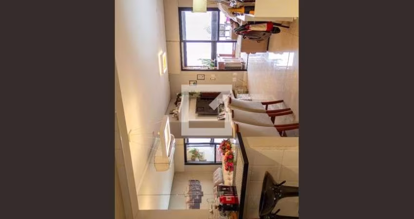 Apartamento à Venda - Vila Pompéia, 2 Quartos,  76 m2