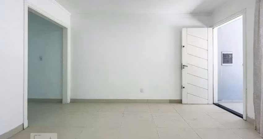 Casa com 3 quartos à venda na Rua Bruxelas, 137, Sumaré, São Paulo