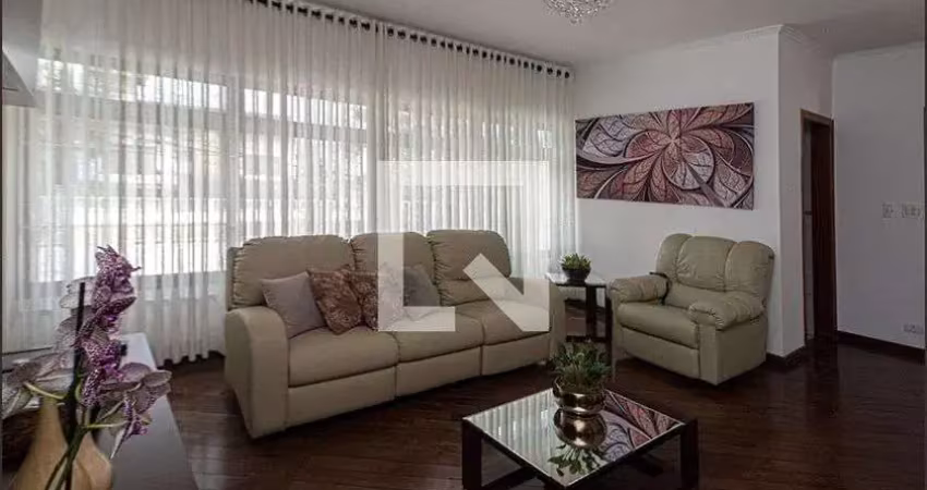 Casa à Venda - Bosque da Saúde, 3 Quartos,  220 m2