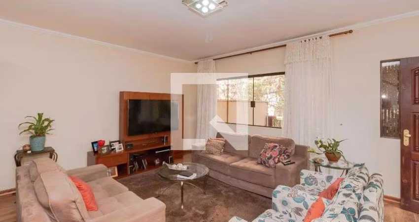 Casa à Venda - Bosque da Saúde, 3 Quartos,  260 m2