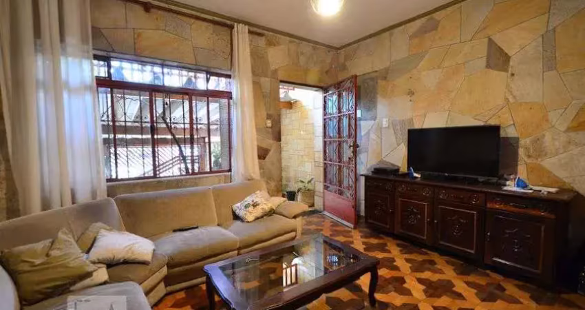 Casa com 3 quartos à venda na Rua das Hortênsias, 183, Chácara Inglesa, São Paulo