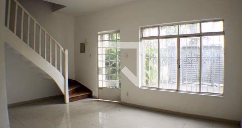 Casa à Venda - Saúde, 2 Quartos,  150 m2