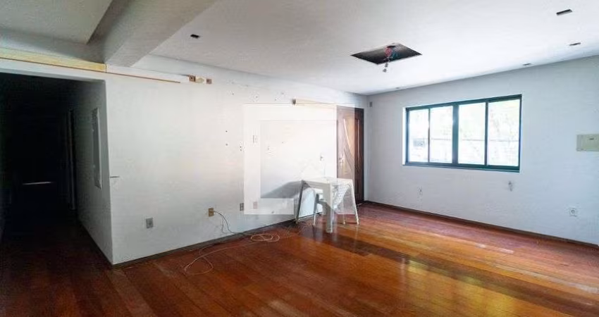 Casa à Venda - Saúde, 6 Quartos,  600 m2