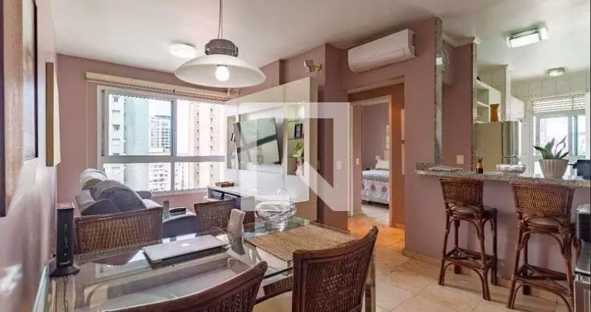 Apartamento à Venda - Jardim Paulista, 1 Quarto,  70 m2