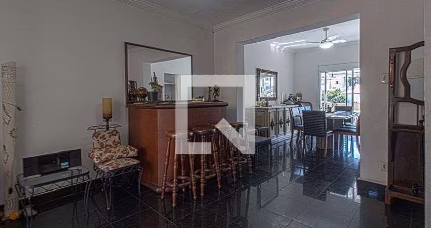 Casa à Venda - Aclimação, 4 Quartos,  300 m2