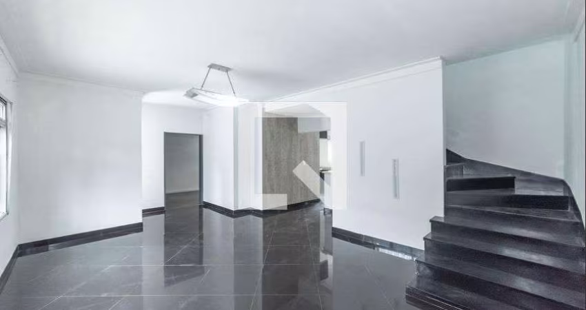 Casa à Venda - Bosque da Saúde, 4 Quartos,  250 m2