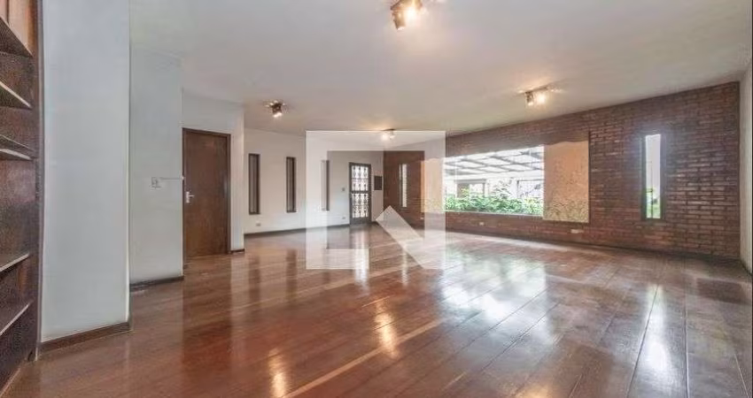 Casa à Venda - Bosque da Saúde, 4 Quartos,  375 m2