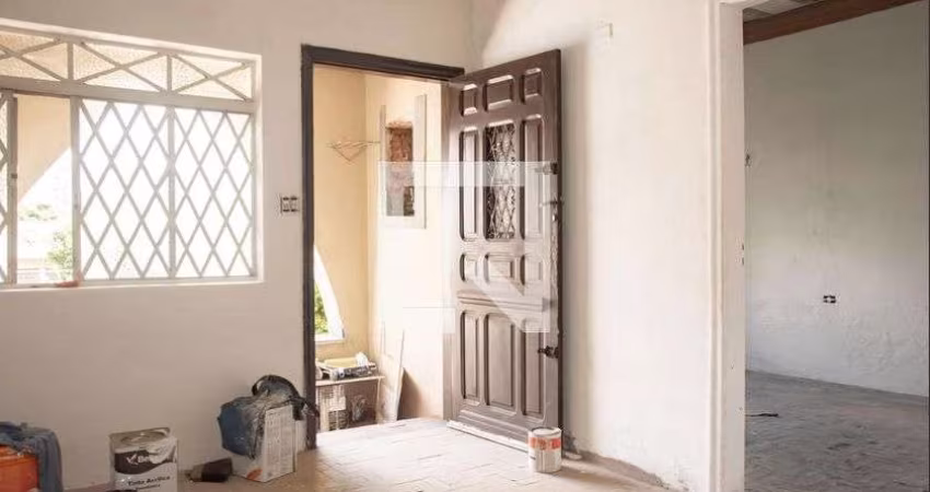 Casa à Venda - Saúde, 3 Quartos,  200 m2