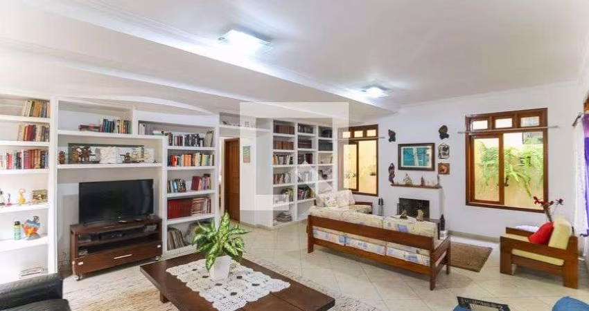 Casa à Venda - Portal do Morumbi, 6 Quartos,  302 m2