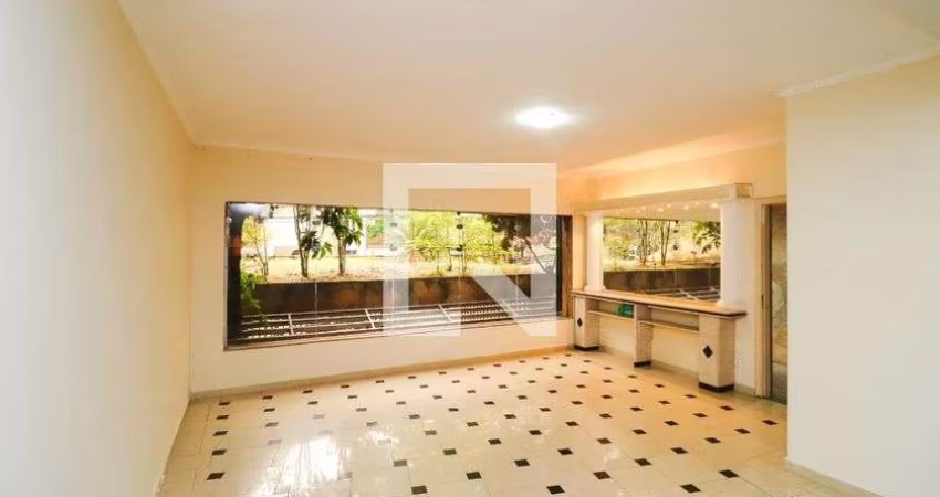 Casa à Venda - Bosque da Saúde, 4 Quartos,  214 m2