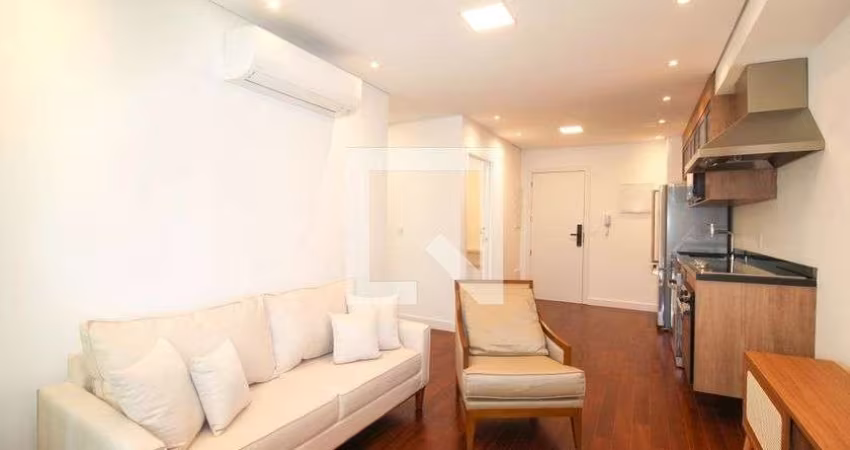 Apartamento à Venda - Vila Nova Conceição, 2 Quartos,  70 m2