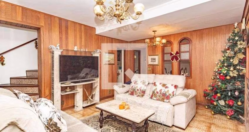 Casa à Venda - Bosque da Saúde, 4 Quartos,  250 m2