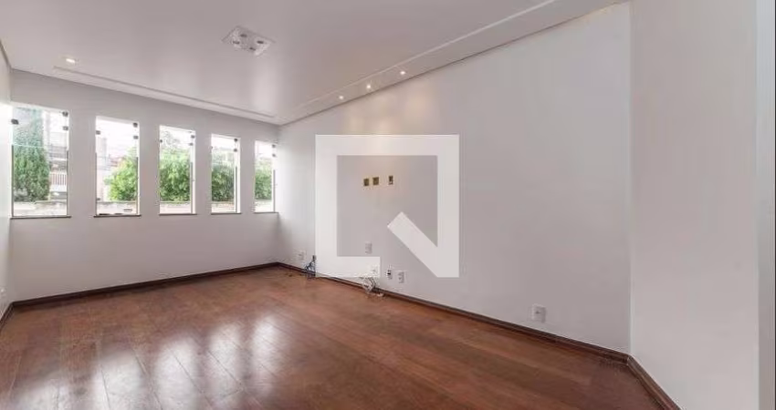 Casa à Venda - Bosque da Saúde, 3 Quartos,  217 m2