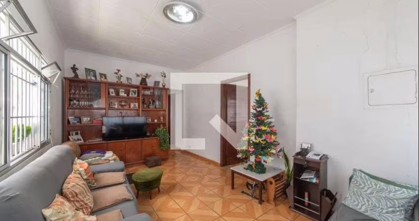 Casa à Venda - Bosque da Saúde, 3 Quartos,  300 m2