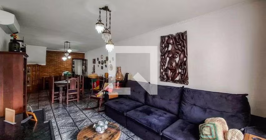Casa à Venda - Ipiranga, 4 Quartos,  280 m2