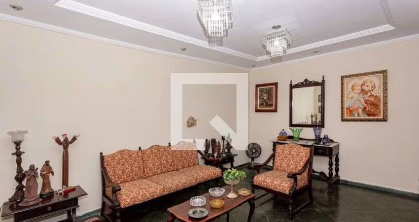Casa à Venda - Bosque da Saúde, 2 Quartos,  130 m2