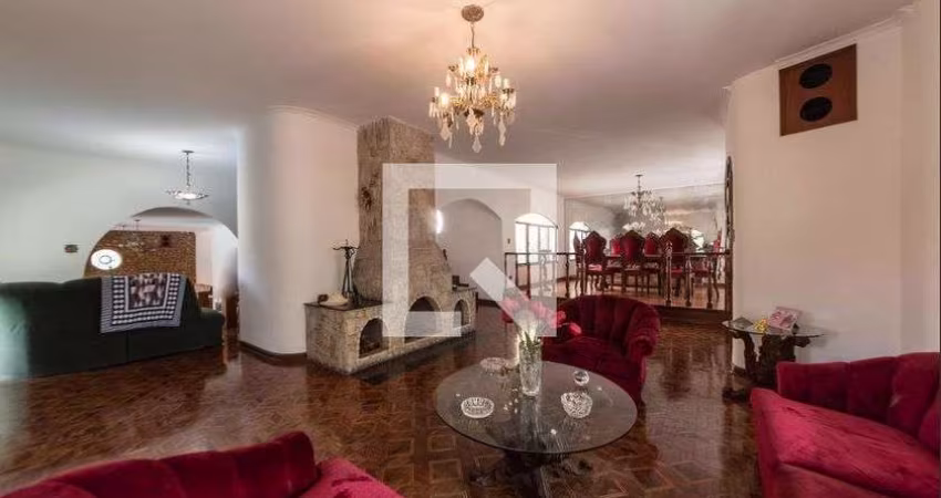 Casa à Venda - Bosque da Saúde, 3 Quartos,  350 m2