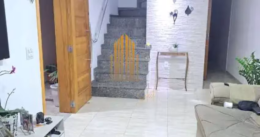 Interlagos, sobrado residencial de 160m² com 3 suítes, 2 vagas.