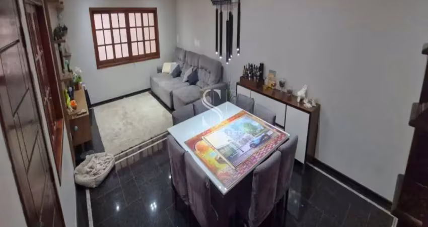 Campo grande - casa assobradada de 185m² com 4 quartos, 4 suites, 6 banheiros, quintal, churrasqueir