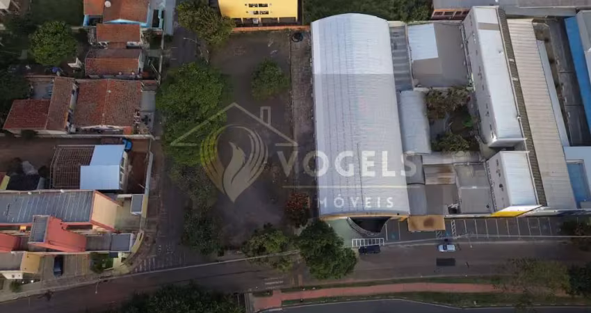 Terreno de esquina à venda - 1640 m² - jd. dom bosco - jaguariúna/sp