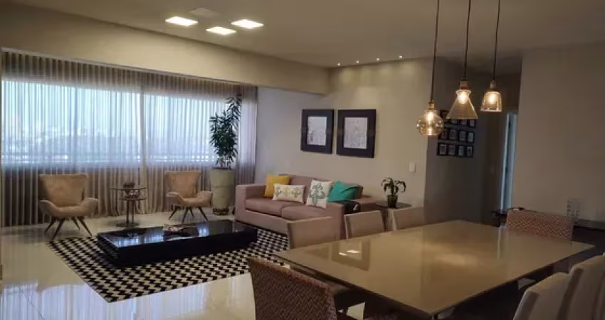 Vendo apartamento no Edifício Sunset Boulevard, Araés, com 144 m², 4 quartos sendo 1 suíte e 2 vagas R$900mil