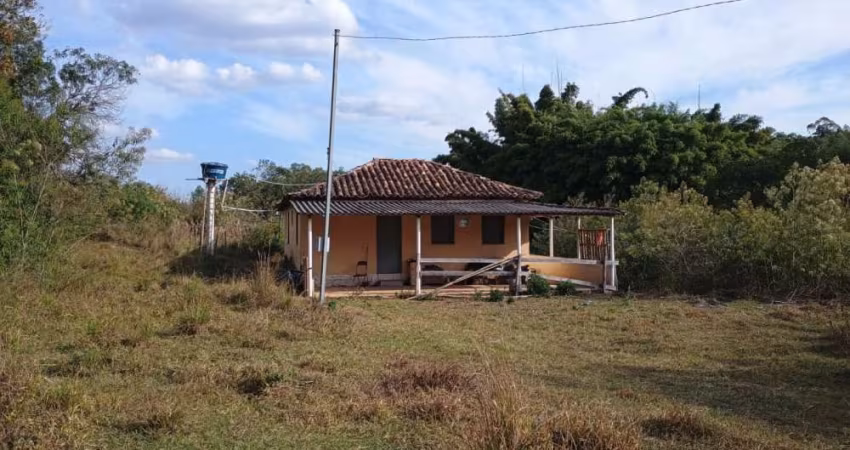 Terreno Aprox 30 hectares em São Tiago.