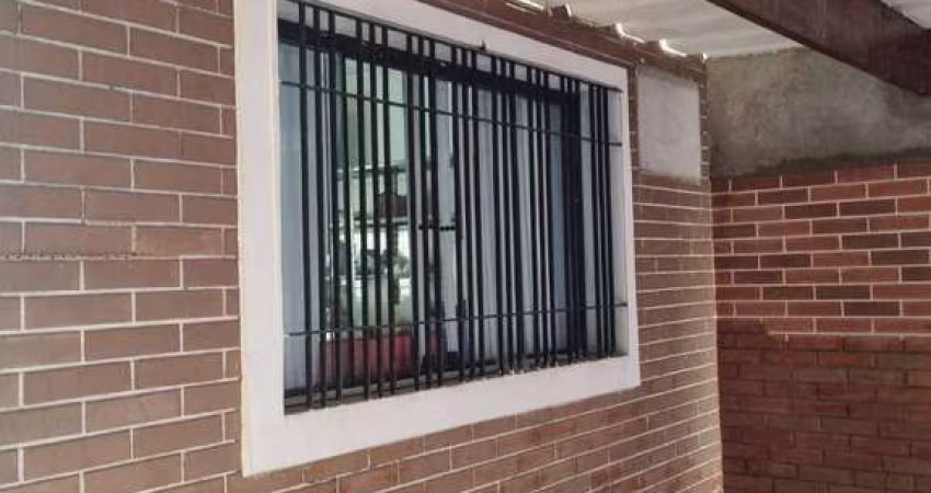 Casa com 3 dormitórios à venda, 170 m² por R$ 300.000,00 - Vila Adelaide Perella - Guarulhos/SP