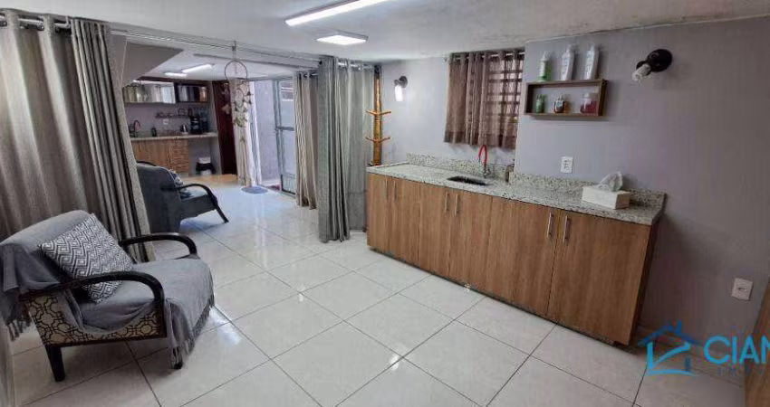 Casa Térrea Vila Formosa com 6 dormitórios à venda por R$ 870.000