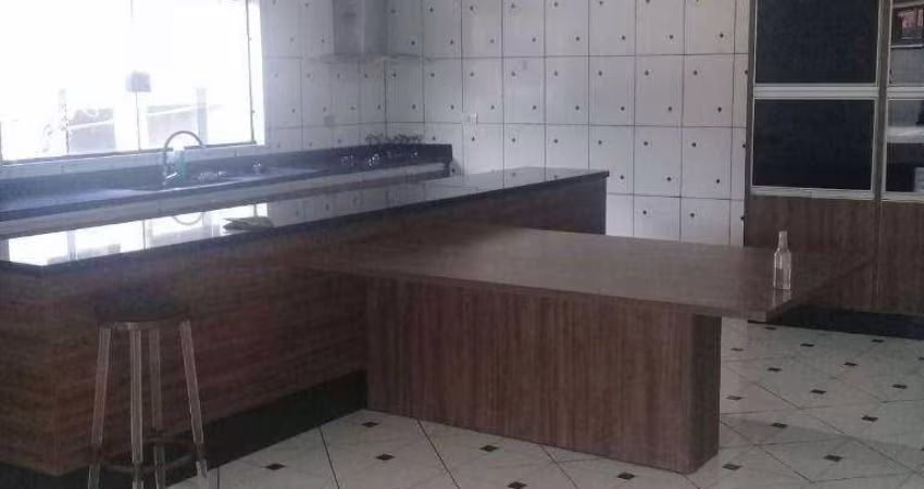 Sobrado com 3 dormitórios à venda, 300 m² por R$ 360.000,00 - São Mateus - São Paulo/SP
