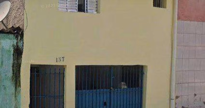 Casa com 3 dormitórios à venda, 120 m² por R$ 220.000,00 - São Mateus - São Paulo/SP