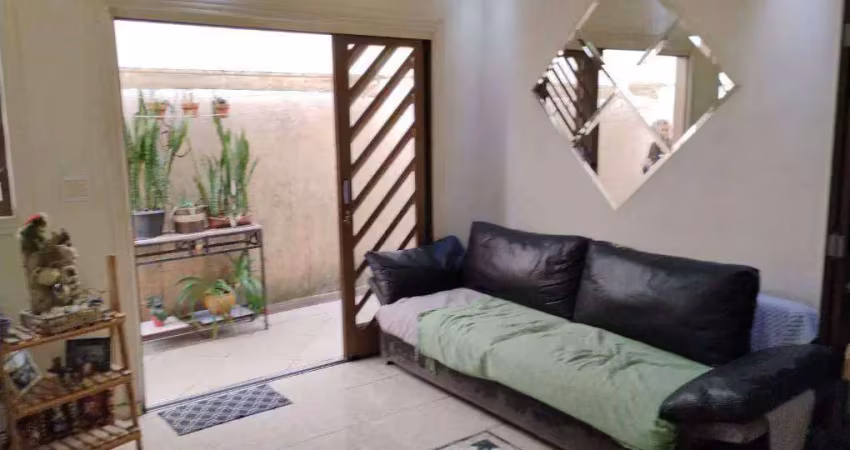 Casa Mooca com 4 dormitórios à venda, 116 m² por R$ 725.000,00