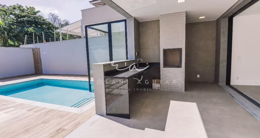 Casa com 4 suítes em Condomínio de Alto Padrão na Barra da Tijuca