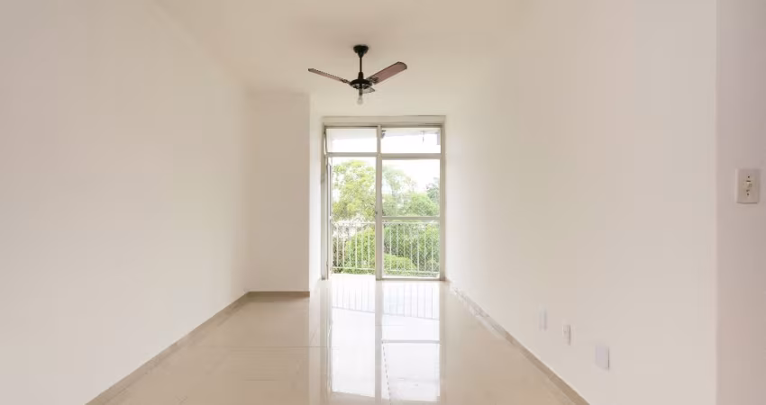Apartamento na Freguesia 2 quartos, 1 suíte. Rua nobre com infraestrutura de lazer