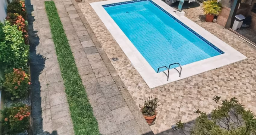 Casa Duplex de 5 quartos na Rua Retiro dos Artistas, Pechincha, Jacarepaguá