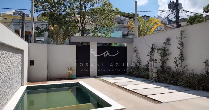 Casa duplex nova de alto padrão com piscina e espaço gourmet no condomínio vale do ipê – pechincha