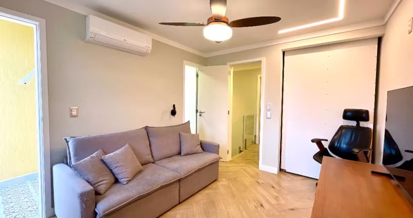 Casa duplex em condomínio na Taquara