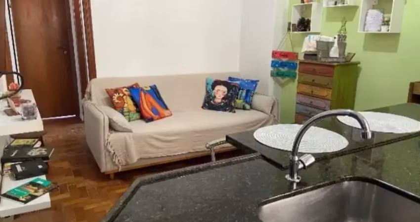 Apartamento conjugado no Flamengo