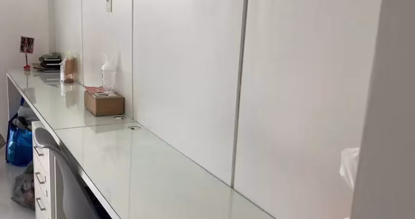 Apartamento no condomínio pedra de itaúna na barra da tijuca