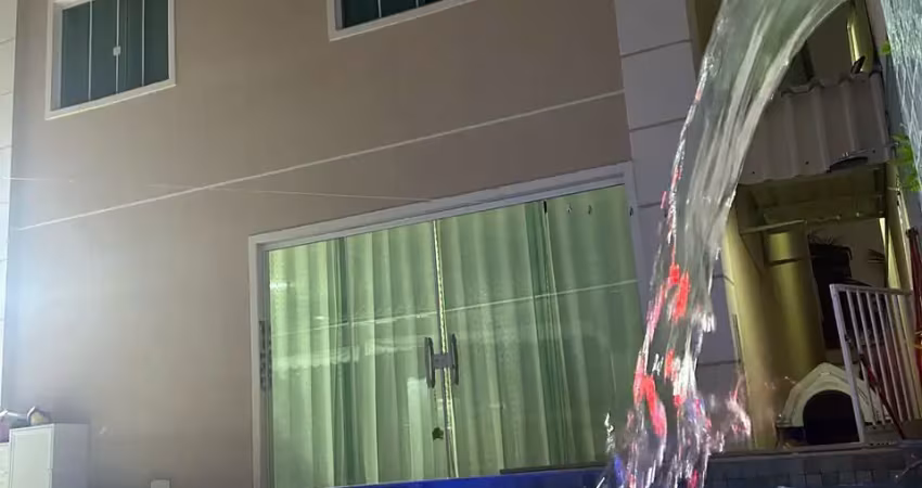 Casa em condomínio de alto padrão no recreio dos bandeirantes