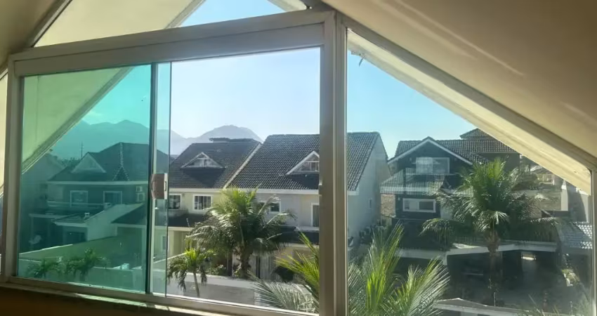 Casa em condomínio de alto padrão no recreio dos bandeirantes